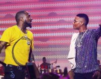 Davido, Wizkid hug out their differences at Lagos nightclub [VIDEO]