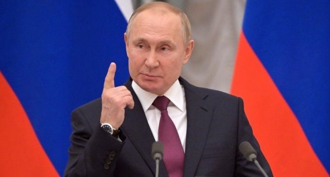 RUSSIA PRESIDENT PUTIN WARNS AGAINST FOREIGN INTERVENTION