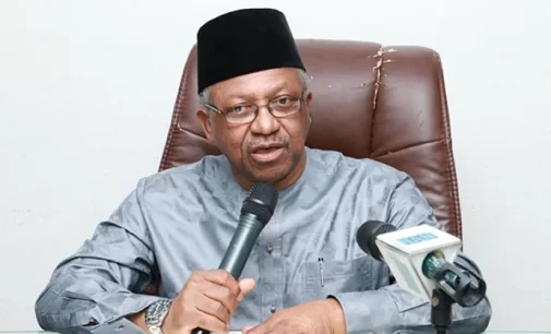 MEDICAL DIRECTORS MUST CONTRIBUTE TO HEALTH REFORMS, SAYS FG
